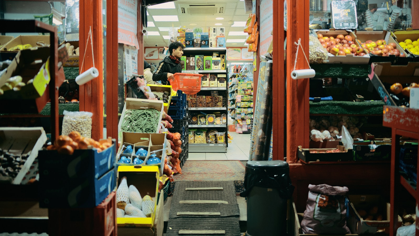 Cómo hacer una compra vegetariana barata si no tienes un súper grande cerca